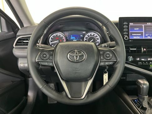 Used 2023 Toyota Camry SE AWD/4WD image 5