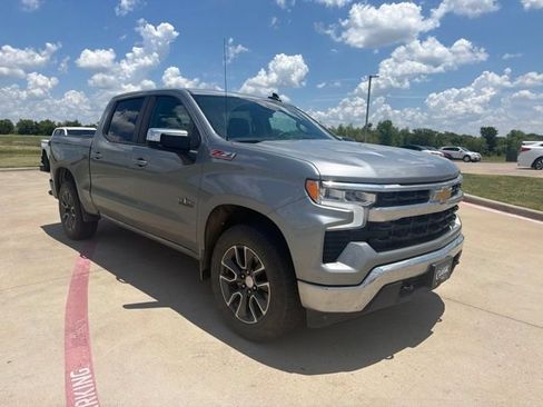 Used 2024 Chevrolet Silverado 1500 LT w/ Texas Edition Plus AWD/4WD image 5