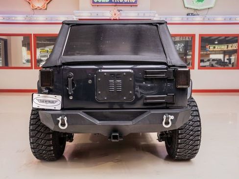 Used 2017 Jeep Wrangler Unlimited Sport image 11