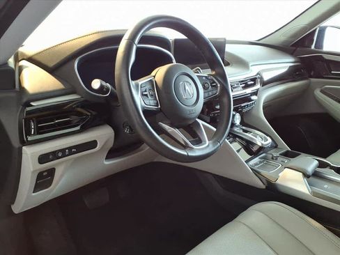 Used 2023 Acura MDX SH-AWD w/ Technology Package image 9