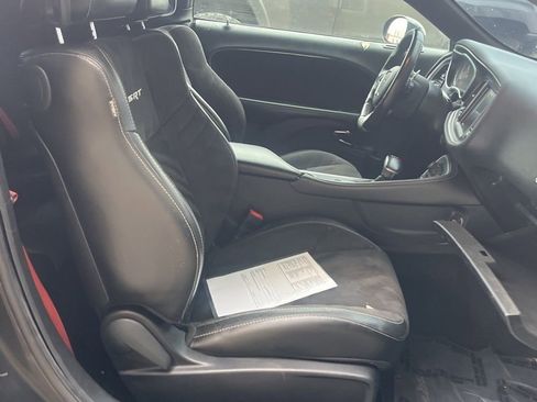 Used 2016 Dodge Challenger SRT Hellcat image 6