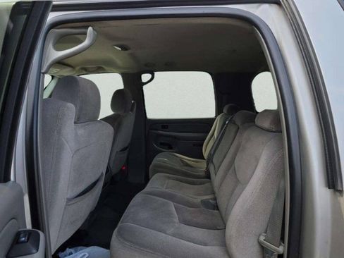 Used 2004 GMC Yukon XL SLE RWD image 7