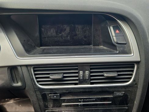 Used 2016 Audi A4 2.0T Premium image 14