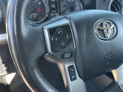 Used 2021 Toyota Tacoma SR5 RWD image 24