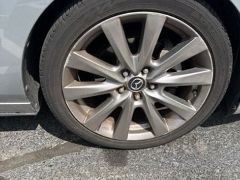 Used 2020 MAZDA MAZDA3 AWD Sedan w/ Preferred Package image 18