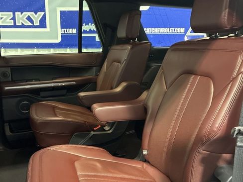 Used 2024 Ford Expedition Limited image 38