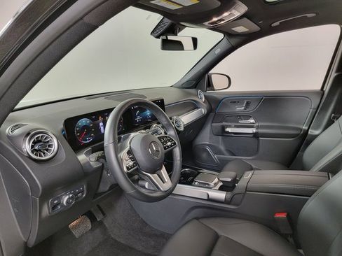 Certified 2022 Mercedes-Benz GLB 250 4MATIC image 18