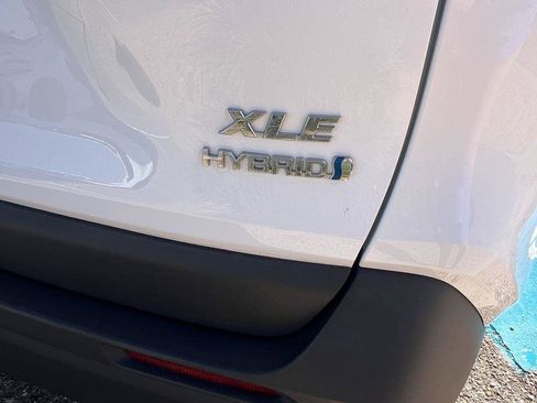 Used 2022 Toyota RAV4 XLE image 35