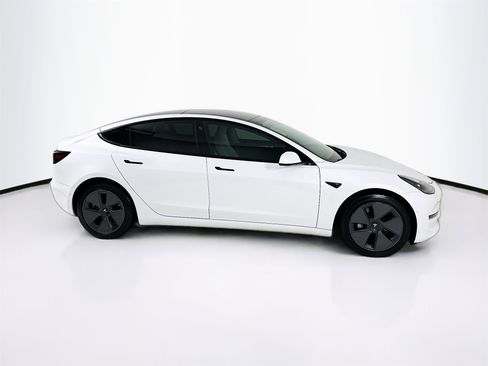 Used 2022 Tesla Model 3 Long Range image 9