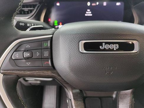 New 2026 Jeep Grand Cherokee Limited w/ Limited Altitude Package AWD/4WD image 20