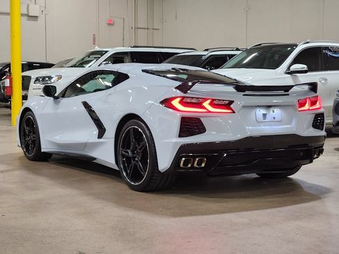 Used 2024 Chevrolet Corvette Stingray Preferred Cpe w/ Z51 Performance Package RWD image 11