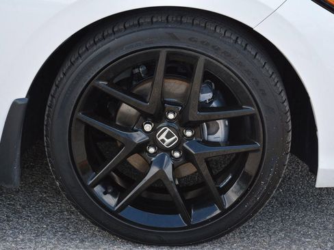Used 2025 Honda Civic Sport image 34