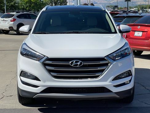Used 2017 Hyundai Tucson Limited AWD/4WD image 2