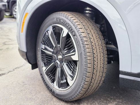 New 2026 Cadillac Escalade IQL Sport 2 image 31