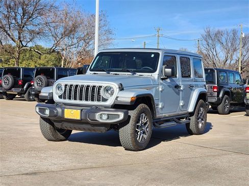 Used 2024 Jeep Wrangler Sahara w/ Technology Group image 3
