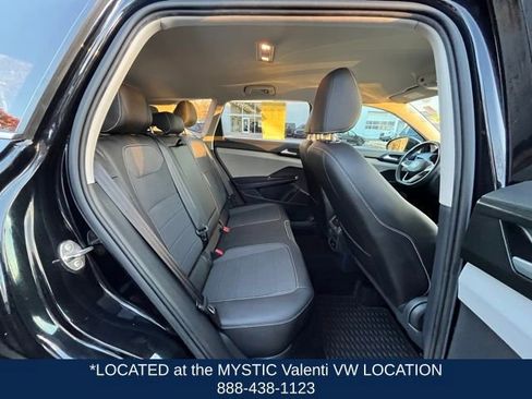 Certified 2022 Volkswagen Taos SE image 19