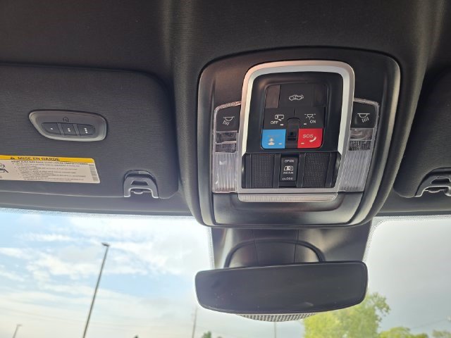 Used 2025 RAM 2500 Laramie AWD/4WD image 38