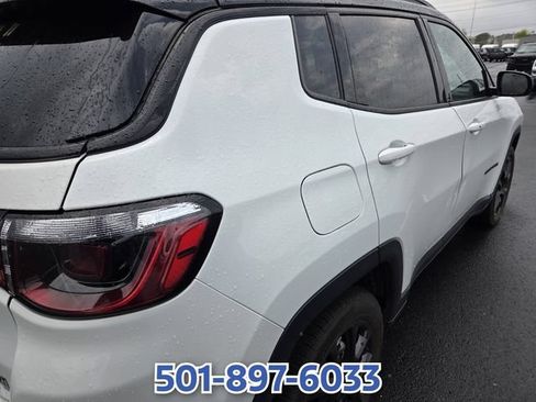 Used 2024 Jeep Compass Latitude w/ Altitude Special Edition AWD/4WD image 9