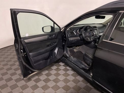 Used 2019 Subaru Outback 2.5i Premium w/ Popular Package #2 AWD/4WD image 19