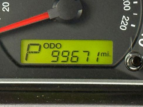 Used 2009 Kia Sorento LX RWD image 24
