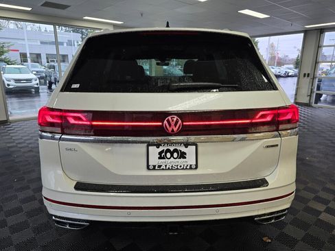 New 2026 Volkswagen Atlas SEL Premium R-Line image 5