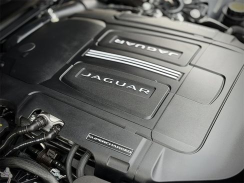 Used 2022 Jaguar F-TYPE Convertible image 38