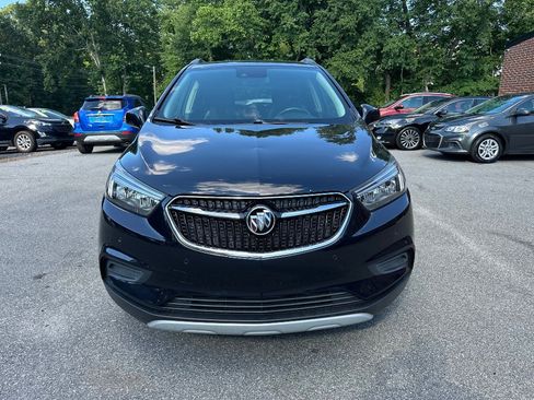 Used 2022 Buick Encore Preferred w/ Safety Package II AWD/4WD image 3