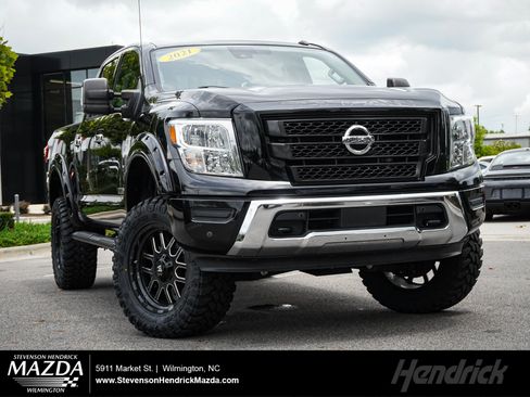 Used 2021 Nissan Titan SV w/ SV Convenience Package AWD/4WD image 1