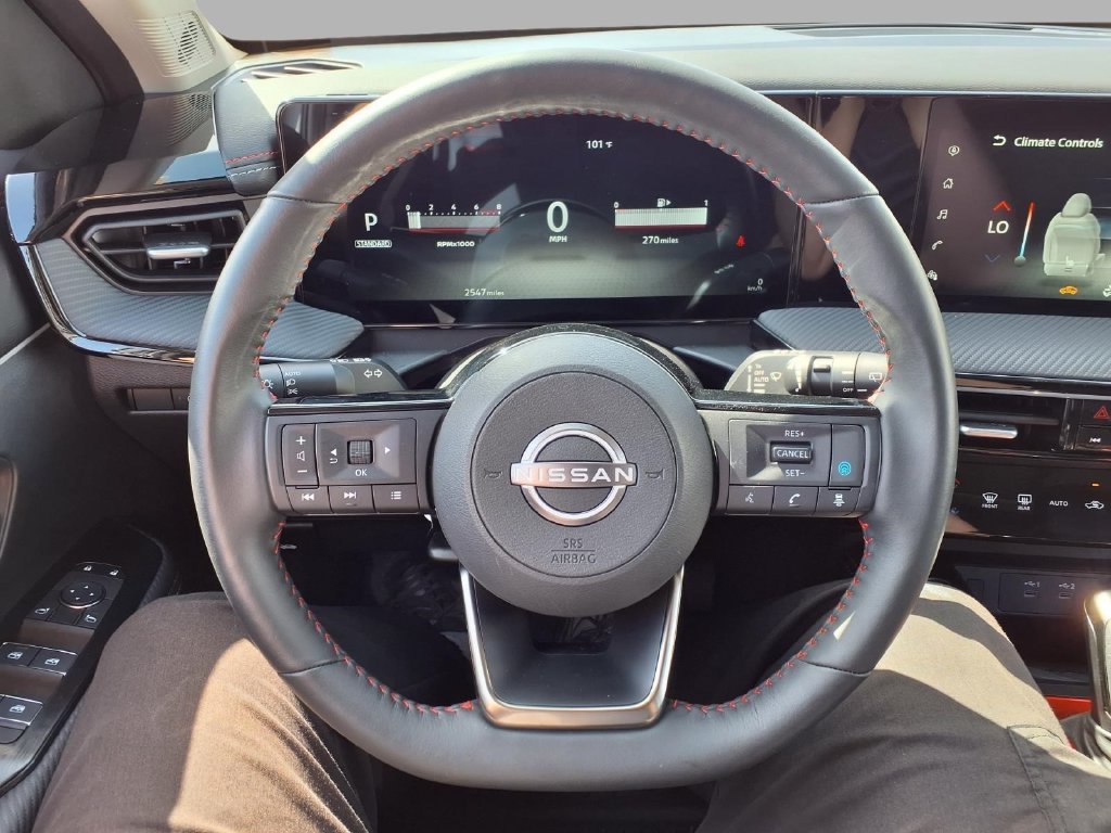 Used 2025 Nissan Kicks SR w/ SR Premium Package AWD/4WD image 15