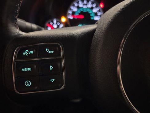 Used 2015 Jeep Wrangler Unlimited Rubicon w/ Dual Top Group image 17