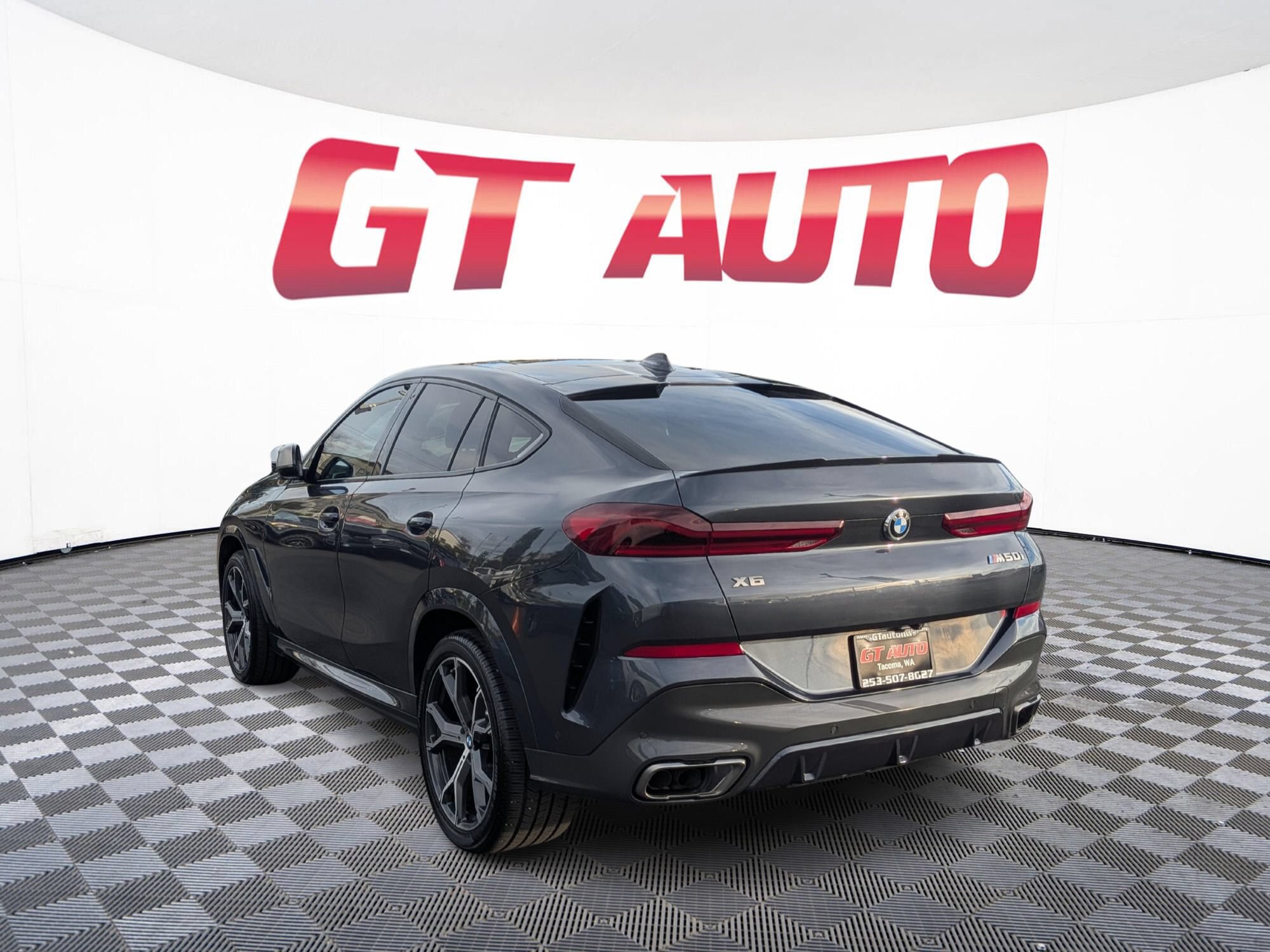 Used 2021 BMW X6 M50i w/ Executive Package AWD/4WD image 3