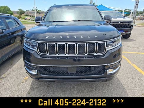 Used 2022 Jeep Wagoneer Series I AWD/4WD image 4