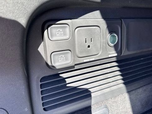 Used 2023 Rivian R1S Adventure AWD/4WD image 12