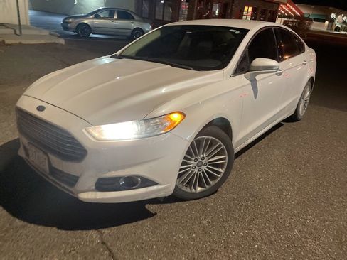 Used 2014 Ford Fusion SE w/ Equipment Group 202A image 1