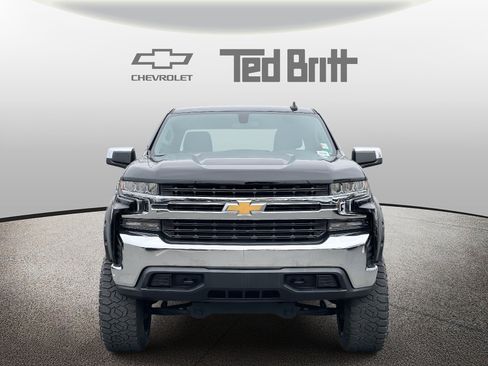 Used 2020 Chevrolet Silverado 1500 LT image 2