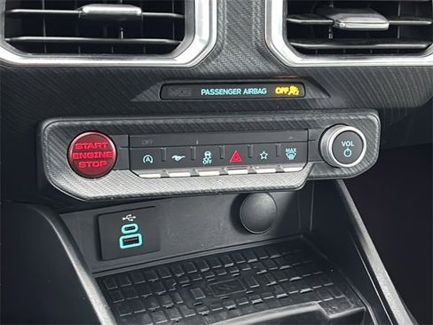 Used 2024 Ford Mustang Premium image 31