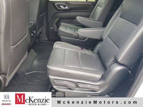 Used 2023 Chevrolet Suburban Premier image 21