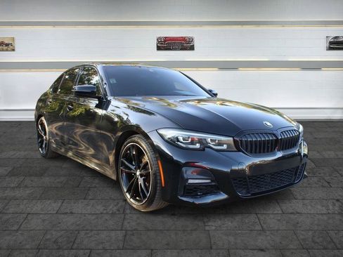 Used 2022 BMW 330i Sedan w/ M Sport Package RWD image 1