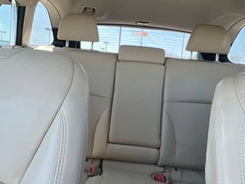 Used 2018 Subaru Outback 2.5i Limited AWD/4WD image 21