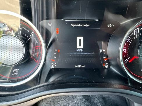 Used 2022 Dodge Challenger R/T w/ Performance Handling Group RWD image 22