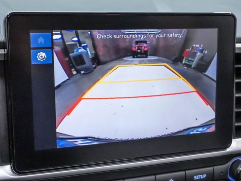 Certified 2024 Hyundai Venue SEL image 24