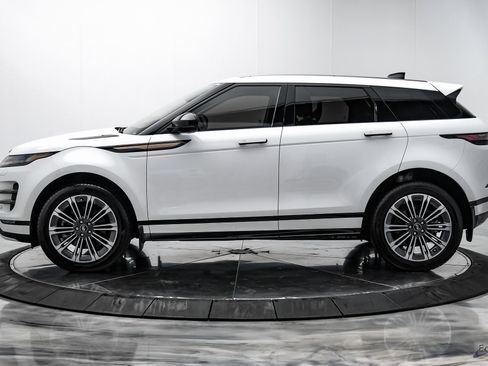 Used 2024 Land Rover Range Rover Evoque Dynamic SE image 5