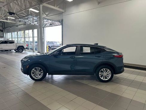 New 2026 Buick Envista Preferred w/ Convenience I Package FWD image 2