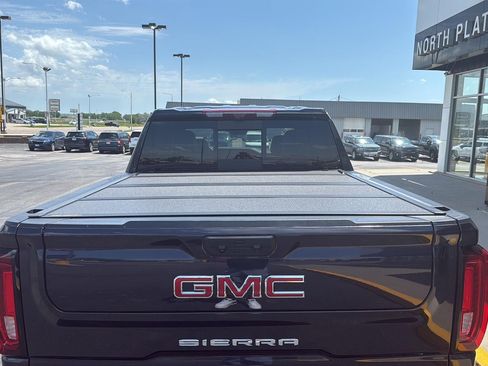 Used 2024 GMC Sierra 1500 AT4X image 4