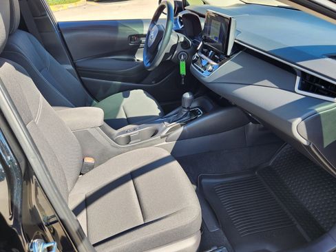 Certified 2025 Toyota Corolla LE image 10