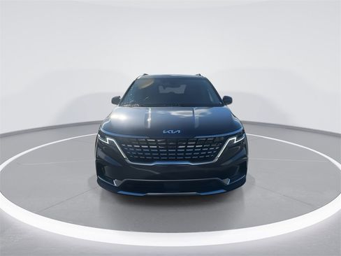 Used 2024 Kia Carnival SX image 3