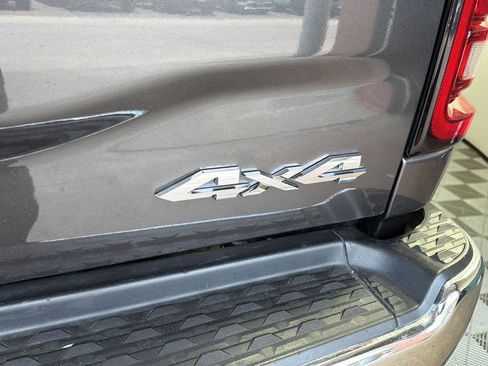 Used 2025 RAM 2500 Big Horn AWD/4WD image 9