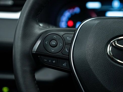 Used 2023 Toyota RAV4 XLE Premium image 20