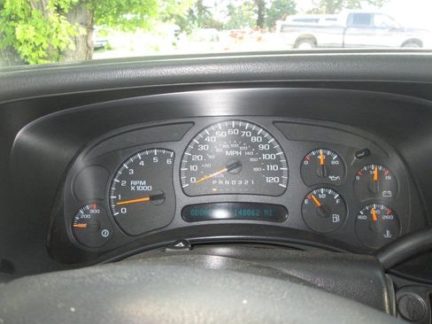 Used 2007 Chevrolet Silverado 2500 LT AWD/4WD image 11