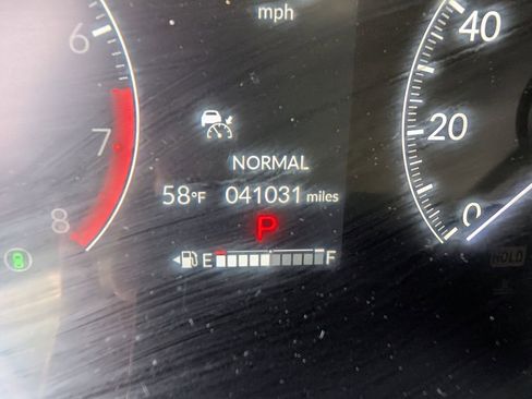 Used 2023 Honda CR-V EX image 19